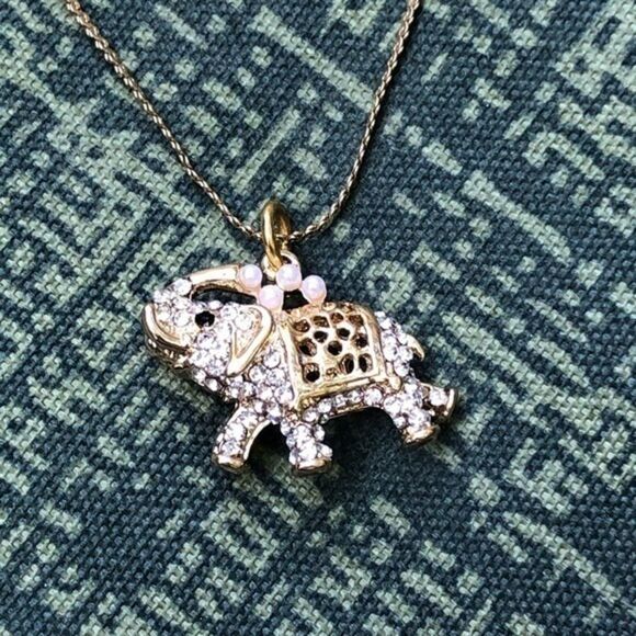 Elephant Rhinestone Necklace - Picture 1 of 6